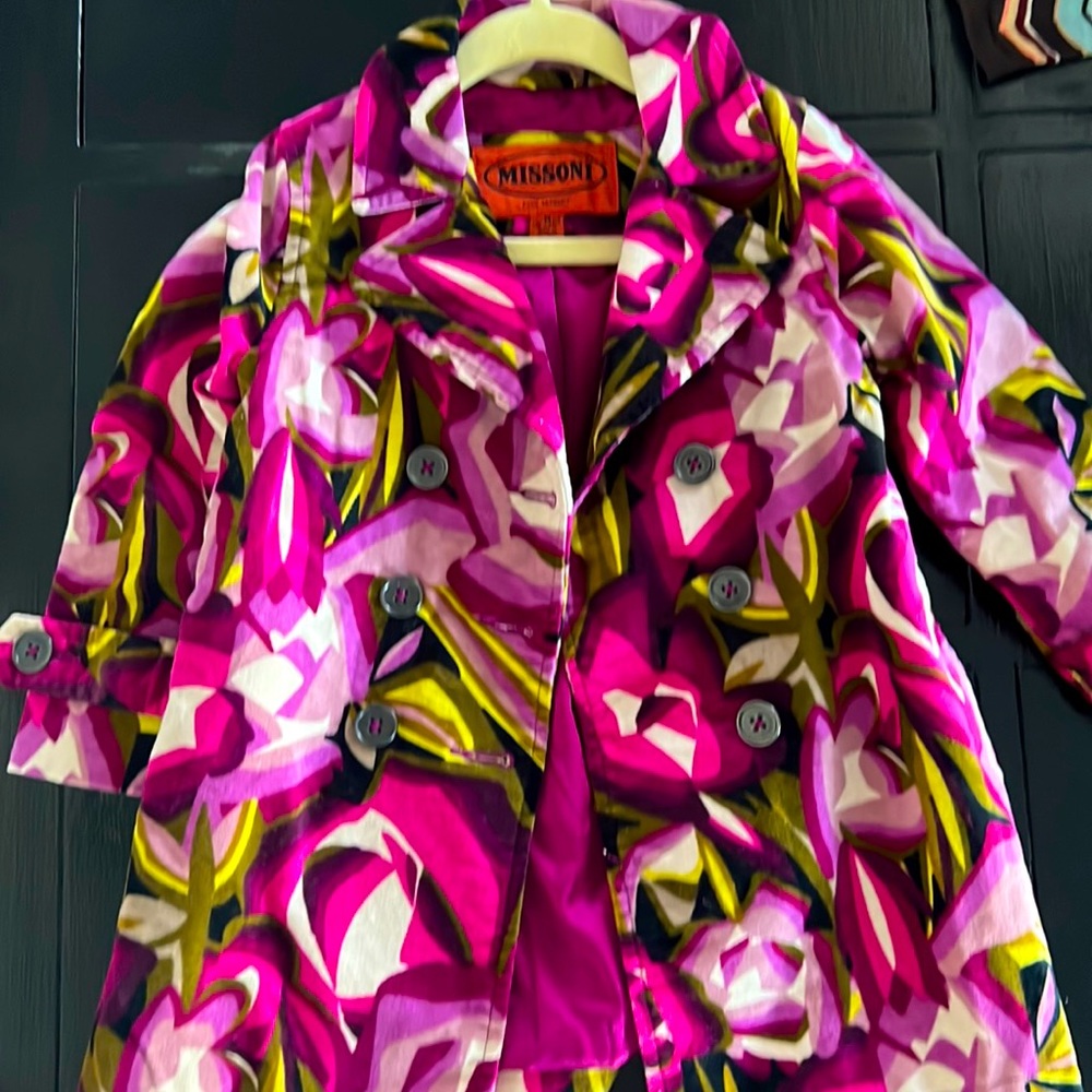 Missoni girls toddler velour floral raincoat size Medium 18-24 month
